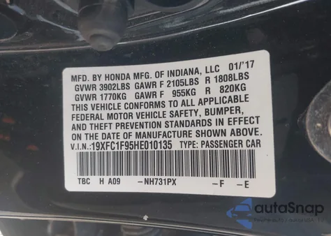 2017 Honda Civic Touring z USA, uszkodzony, nr VIN 19XFC1F95HE010135